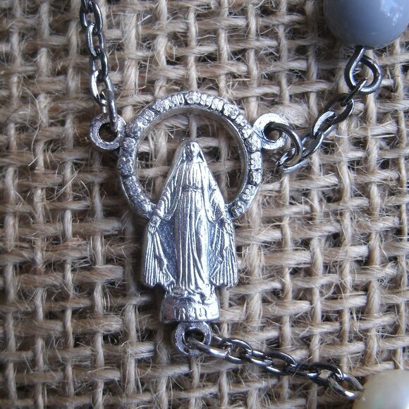 Handmade Resin & Faux Pearl Beads Rosary - Picture 4 of 14